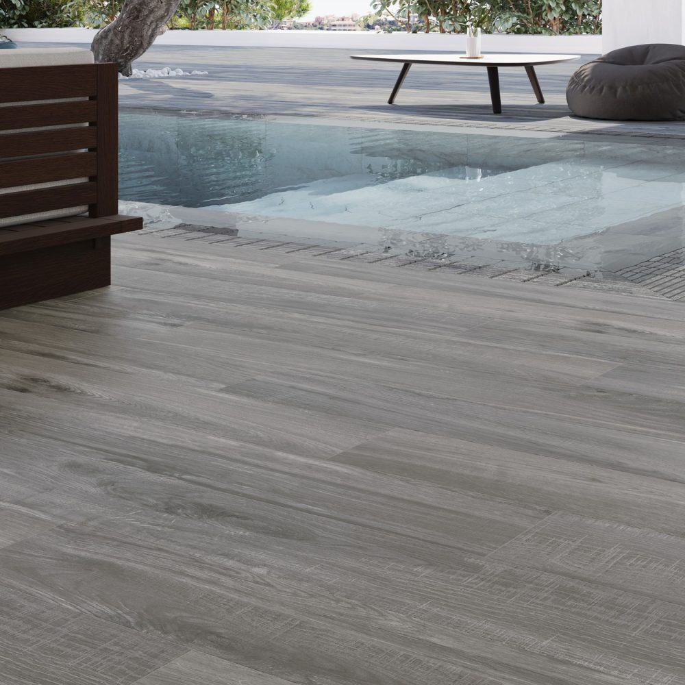 YUKON 20X120 + WHITE STONE Piscina DETALLE